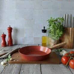Poêle Ector Induction Aluminium Revêtu Manche En Bois 24 Cm Rouge -Maison Cuisine 108013 4 1 Poele Ector induction aluminium revetu manche en bois 24 cm rouge Ogo