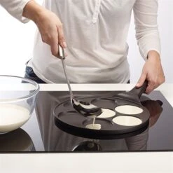 Lot De 2 Poêles 7 Et 4 Blinis Ou Pancakes Antiadhérentes à Induction -Maison Cuisine 119034 4 1 Lot de 2 poeles 7 et 4 blinis ou pancakes antiadherentes a induction Mathon