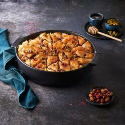 Peugeot Plat Four Rond Céramique Ardoise 34 Cm -Maison Cuisine 201193 2 2 Plat four rond ceramique ardoise 34 cm Peugeot