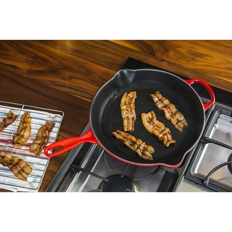 Le Creuset Grill Skillet Rond Fonte émaillée 23 Cm Cerise 2 Le Creuset Grill Skillet Rond Fonte émaillée 23 Cm Cerise – Image 2