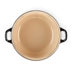 Le Creuset Cocotte Fonte Ronde Plume 24 Cm 2,4 L Noir -Maison Cuisine 21607 4 1 Cocotte fonte ronde Plume 24 cm 2 4 L noir Le Creuset
