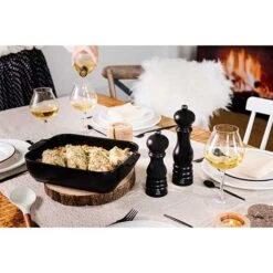 Peugeot Plat à Four Céramique Appolia Rectangulaire Noir Mat 36 Cm 8 Peugeot Plat à Four Céramique Appolia Rectangulaire Noir Mat 36 Cm -Maison Cuisine 301367 3 2 Plat a four ceramique Appolia rectangulaire noir mat 36 cm Peugeot