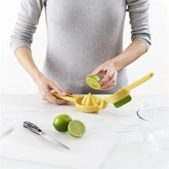 Joseph Joseph Presse-agrumes JuiceMax -Maison Cuisine 606038 2 1 Presse agrumes JuiceMax Joseph Joseph