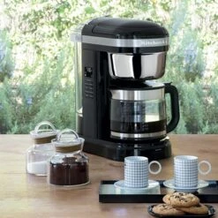 KitchenAid Machine à Café électrique Onyx 1,7 L 1100 W 5KCM1209EOB -Maison Cuisine 700028 3 1 Machine a cafe electrique onyx 1 7 L 1100 W 5KCM1209EOB Kitchenaid