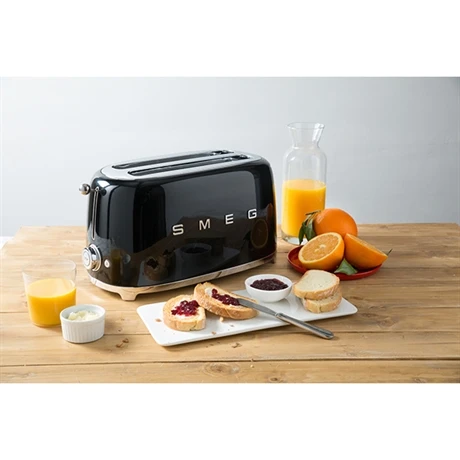 Smeg Grille-pain 4 Tranches Noir 1500 W TSF02BLEU 1 Smeg Grille-pain 4 Tranches Noir 1500 W TSF02BLEU