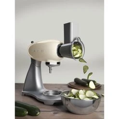 Smeg Tranchoir Et Râpe à Cylindres SMSG01 Pour Robot Sur Socle -Maison Cuisine 720058 3 1 Tranchoir et rape a cylindres SMSG01 pour robot sur socle Smeg