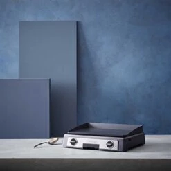 Cuisinart Plancha Multifonctions Midnight Blue 2200W PL60BE 7 Cuisinart Plancha Multifonctions Midnight Blue 2200W PL60BE -Maison Cuisine 728015 3 2 Plancha multifonctions Midnight blue 2200W PL60BE Cuisinart