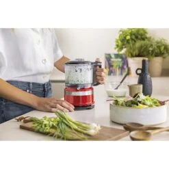 KitchenAid Mini Robot Hachoir Rouge 240 W 5KFC3516EER 5 KitchenAid Mini Robot Hachoir Rouge 240 W 5KFC3516EER -Maison Cuisine 760061 2 2 Mini robot hachoir rouge 240 W 5KFC3516EER Kitchenaid