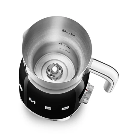 Smeg Chocolatière Et Mousseur De Lait Noir MFF11BLEU 5 Smeg Chocolatière Et Mousseur De Lait Noir MFF11BLEU – Image 5